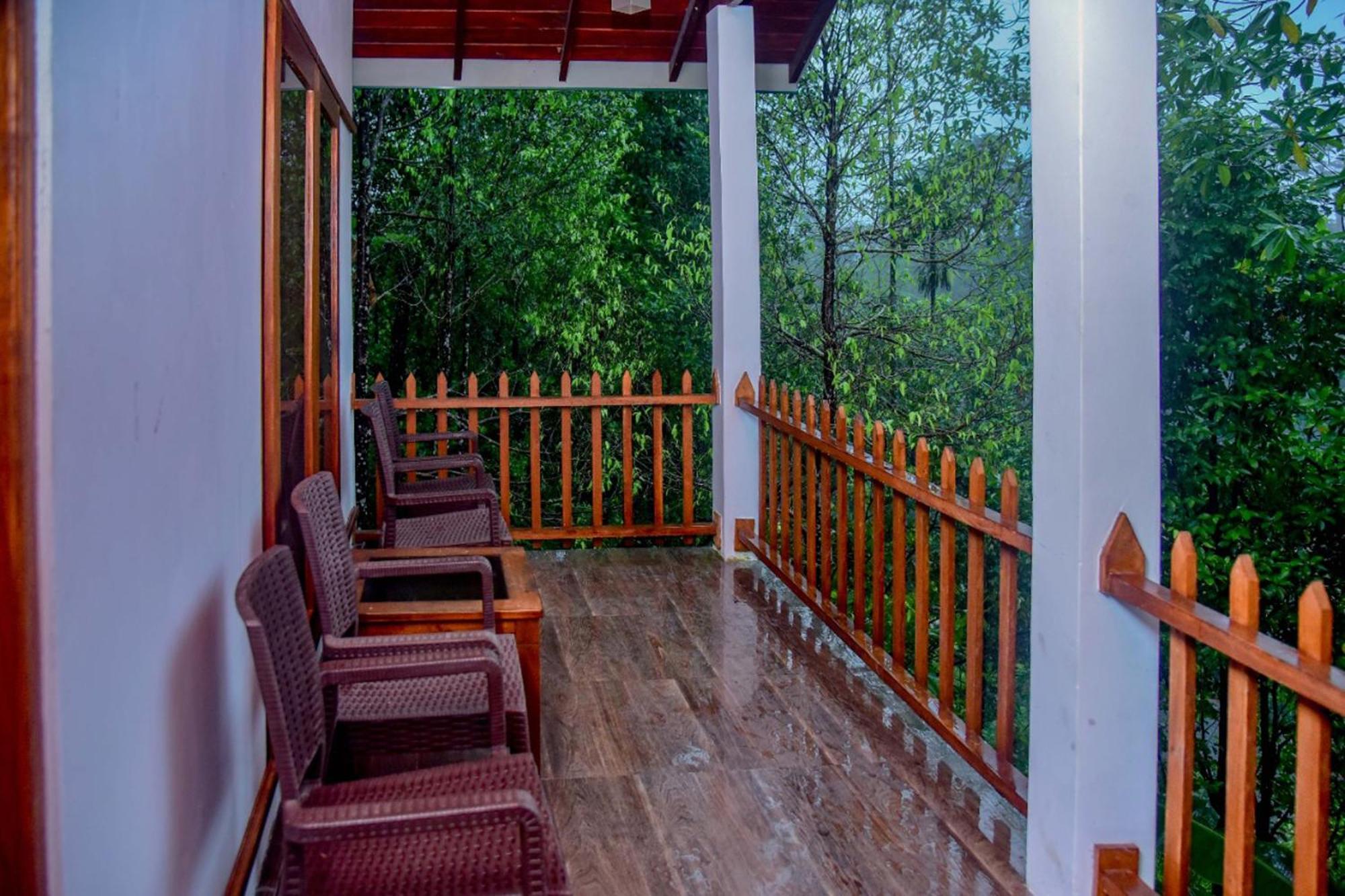 Sinharaja Rest Deniyaya Exterior foto